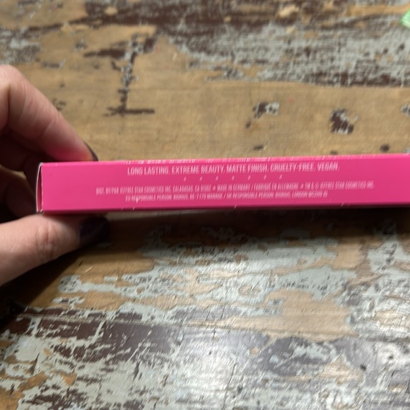 NIB- Jeffrey Star Matte long lasting lip liner!! Awesome Neutral! - Picture 4 of 4